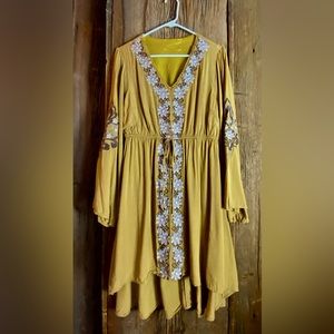 Savanna Jane V-Neck Embroidered Floral
Dress